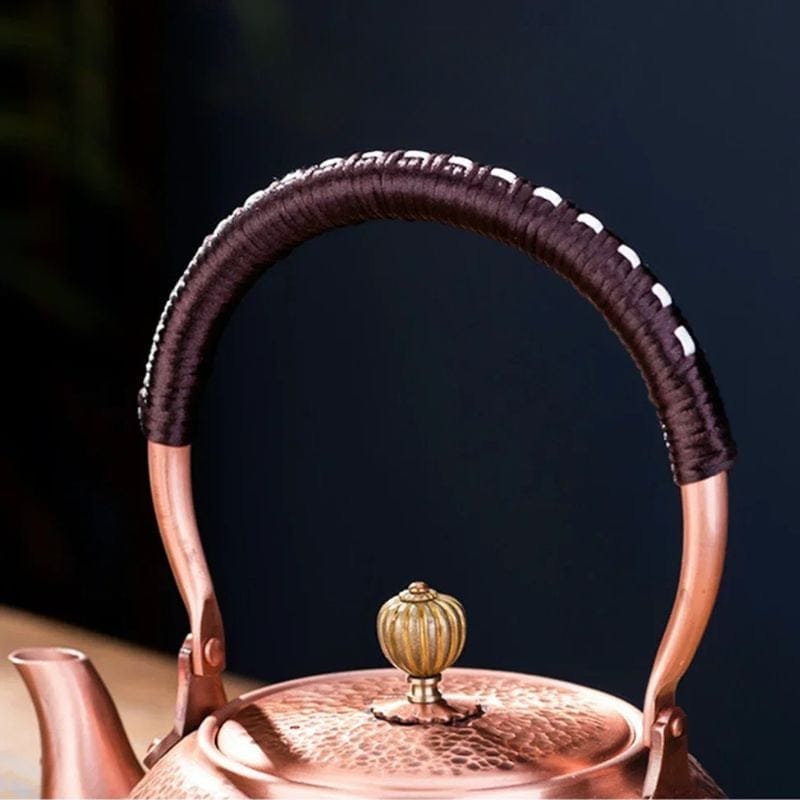 Théière en Cuivre Martelé 1.2L - 1.6L